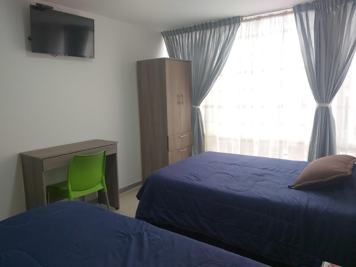 Hospedaje Sary House โบโกตา ภายนอก รูปภาพ