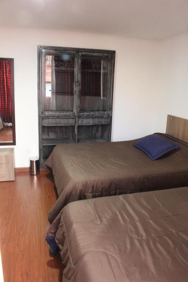 Hospedaje Sary House โบโกตา ภายนอก รูปภาพ
