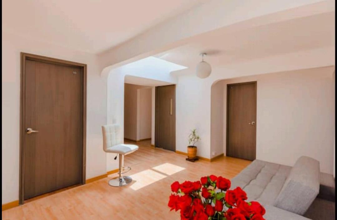 Hospedaje Sary House โบโกตา ภายนอก รูปภาพ